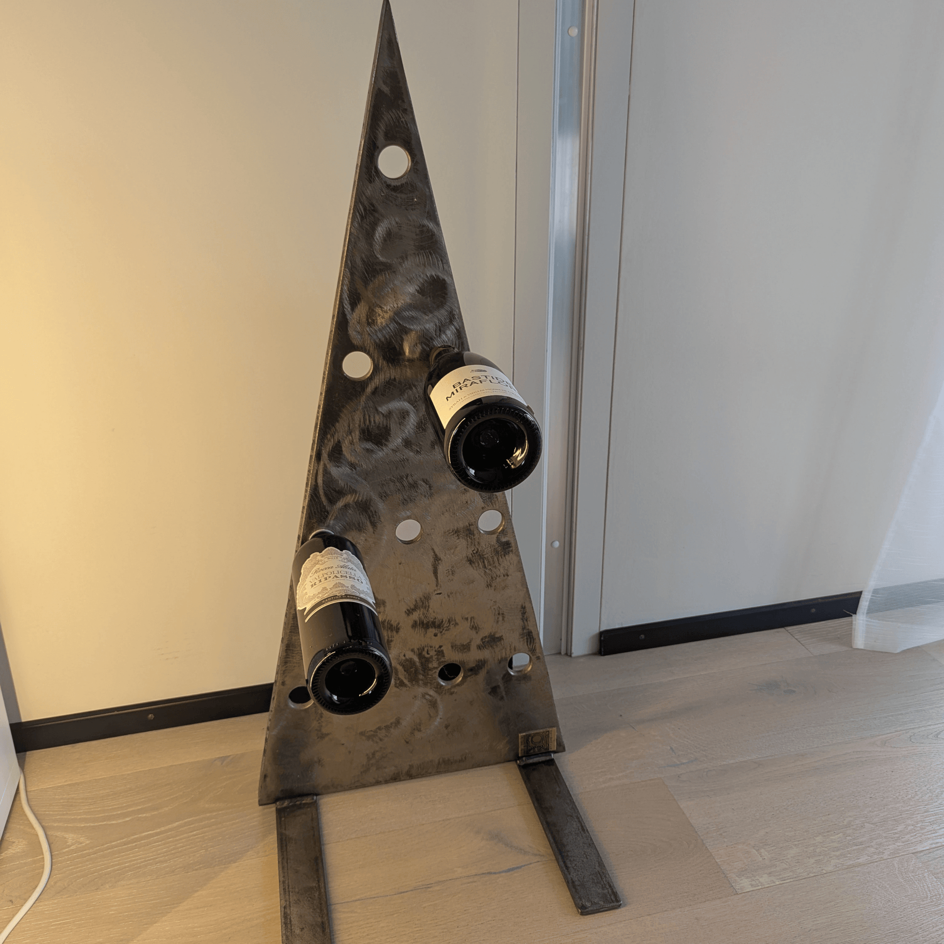 Weinbaum aus Stahl kaufen – modernes Design