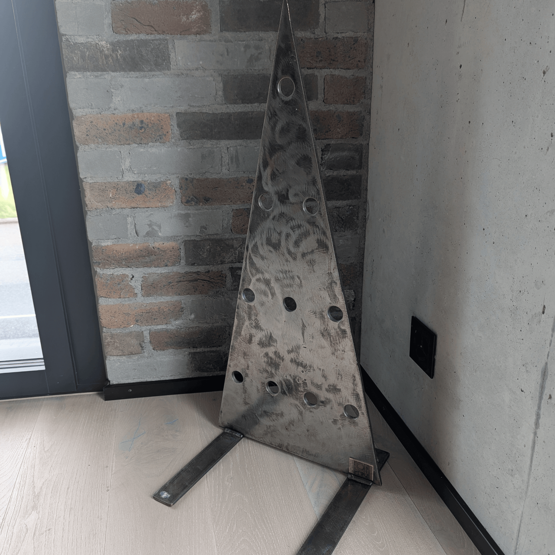 Weinrebenständer Stahlbaum für die Hausbar